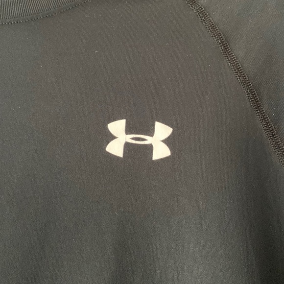 Under Armour Athletic Short Sleeve Shirt Medium - Picture 5 of 8
